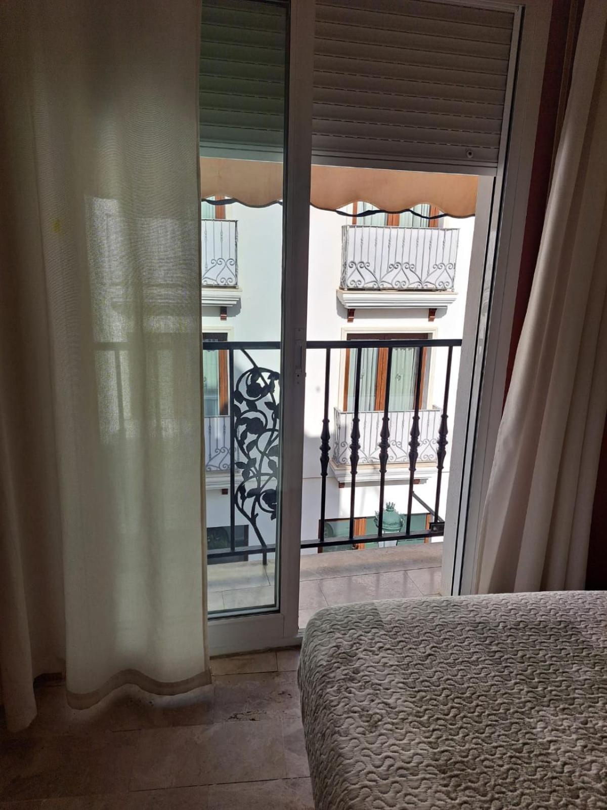 Hostal Montys ネルハ エクステリア 写真